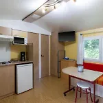 Mobilhome Le Carreyrou Dom wakacyjny